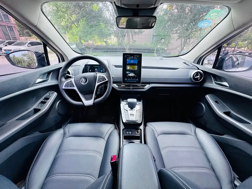 BYD Yuan EV — миниатюра 17