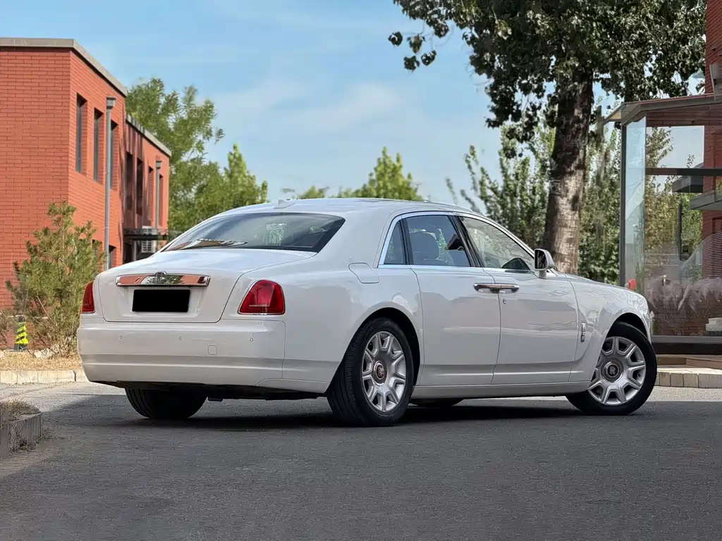 Rolls-Royce Ghost — миниатюра 15