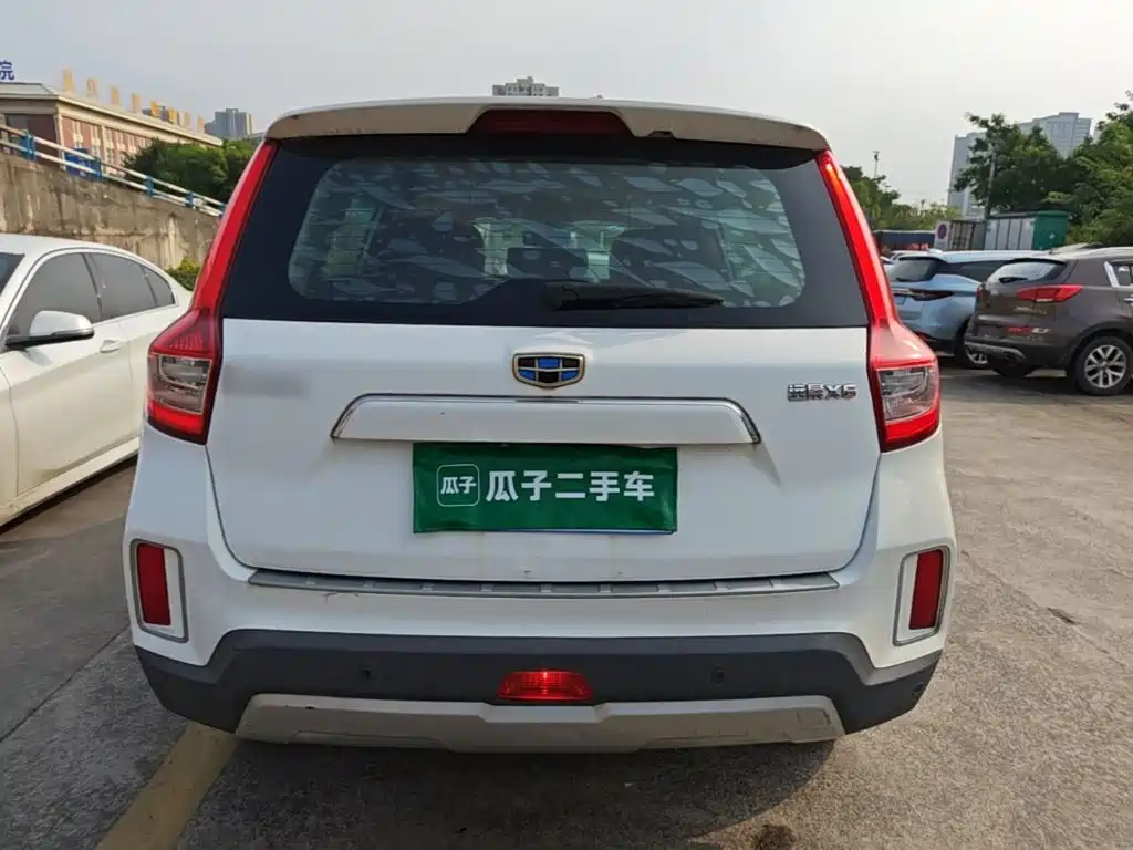 Geely Vision X6 — миниатюра 6