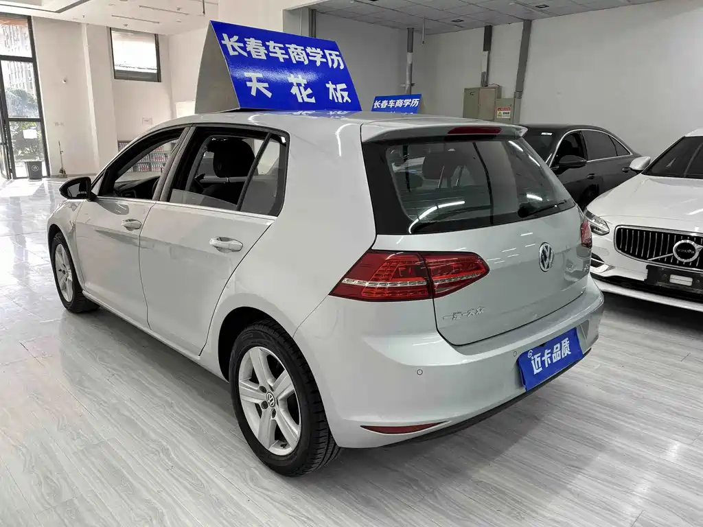 Volkswagen Golf — миниатюра 14