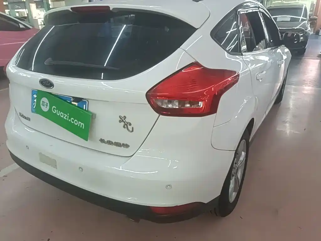 Ford Focus — миниатюра 7
