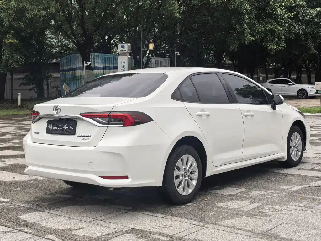 Toyota Corolla — миниатюра 7