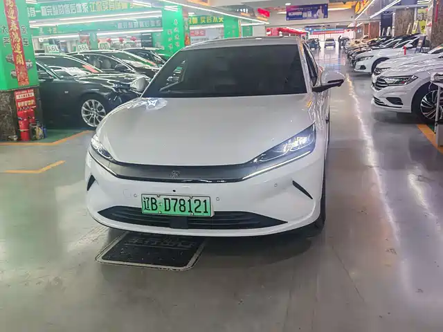 BYD QIN L 2025