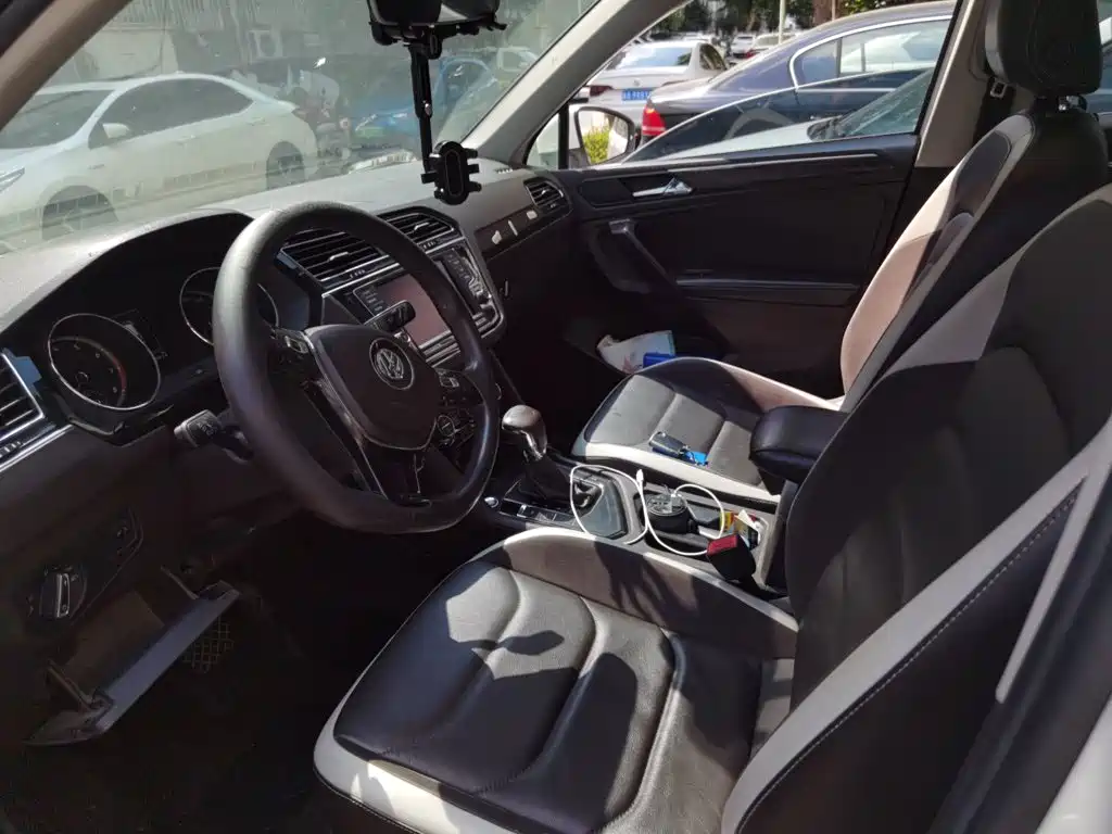 Volkswagen Tiguan L — миниатюра 11