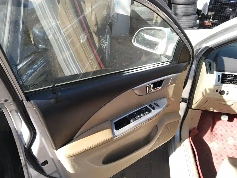 Buick Excelle — миниатюра 7