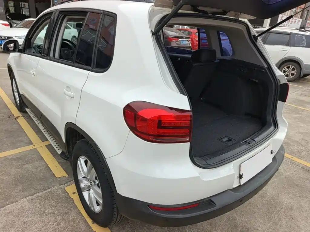 Volkswagen Tiguan — миниатюра 5