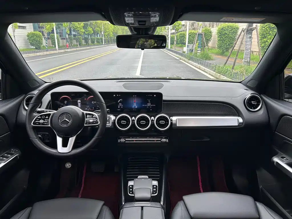 Mercedes-Benz GLB — миниатюра 5