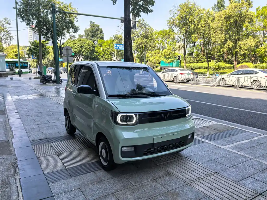 Wuling MINIEV — миниатюра 4