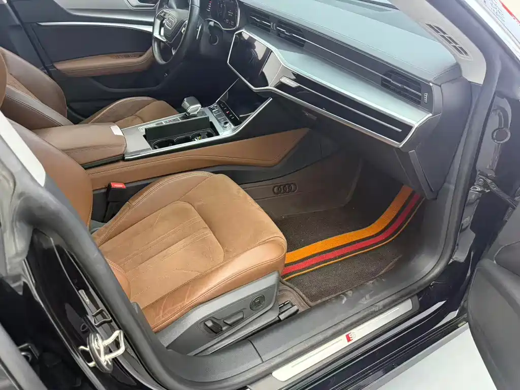 Audi A7L — миниатюра 15