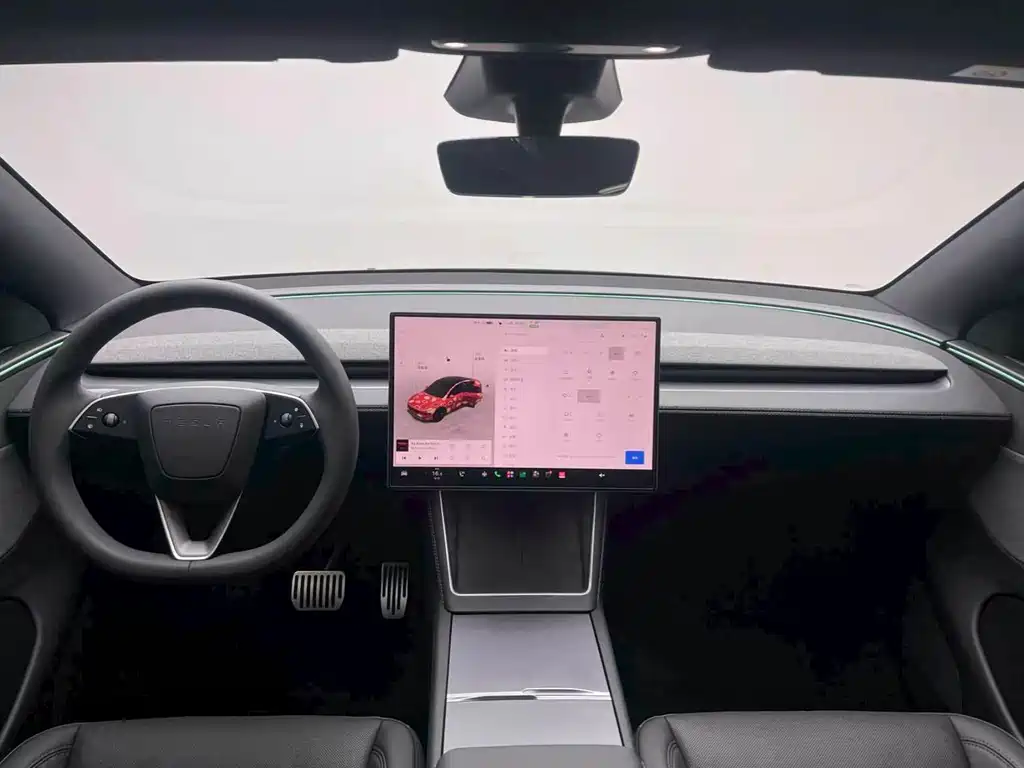 Tesla Model Y — миниатюра 13