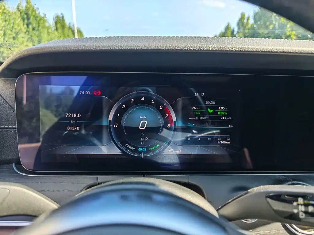 Mercedes-Benz E-Class — миниатюра 4