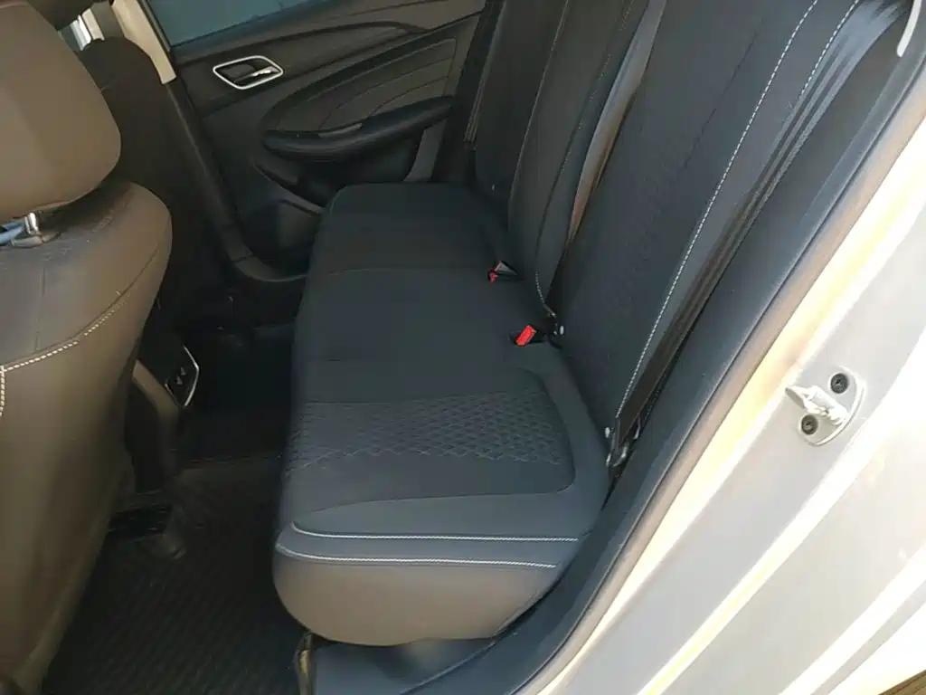 Roewe i5 — миниатюра 17