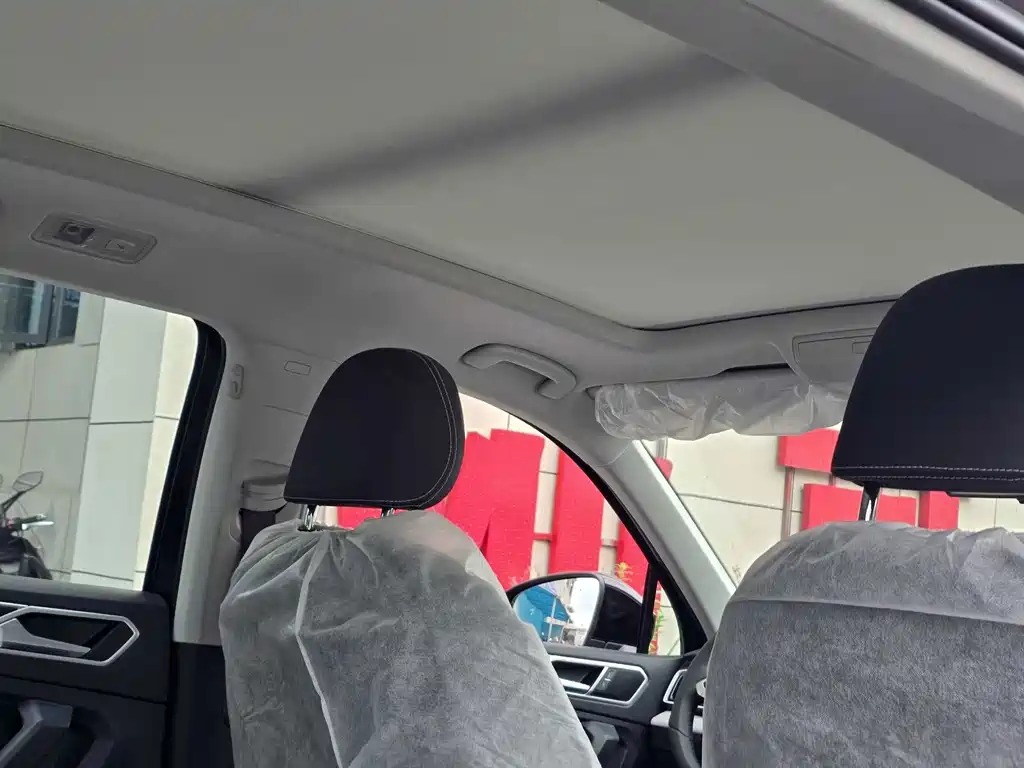 Volkswagen Tiguan L — миниатюра 6