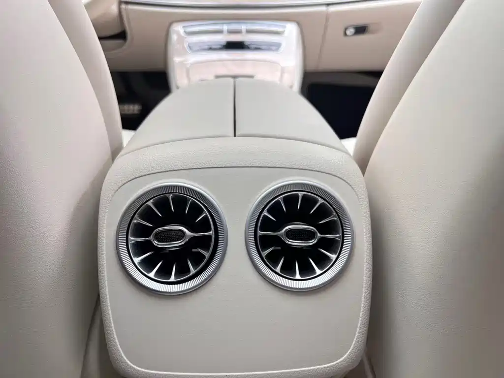 Mercedes-Benz E-Class (Import) — миниатюра 13