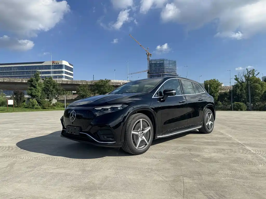 Mercedes-Benz EQS SUV