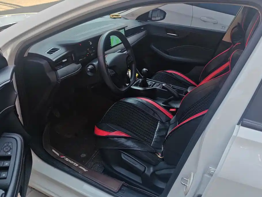 Roewe i5 — миниатюра 9