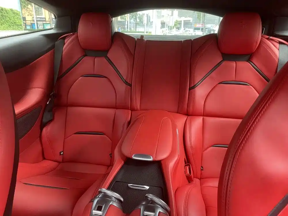 Ferrari GTC4Lusso — миниатюра 12