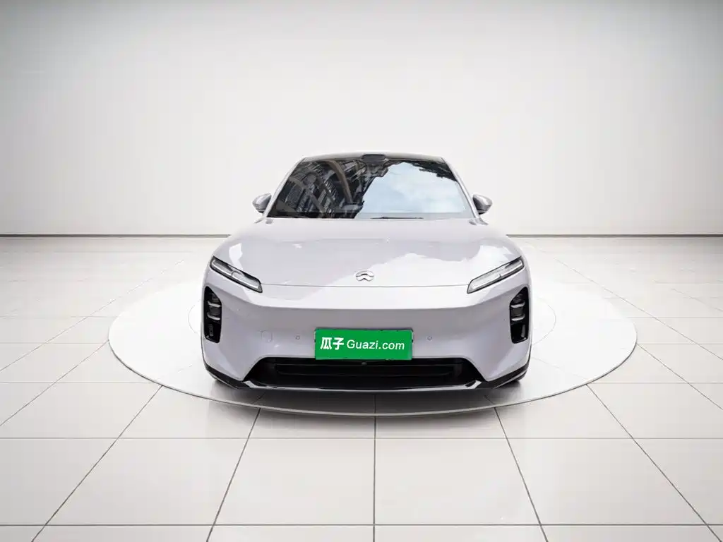NIO ET5 — миниатюра 2