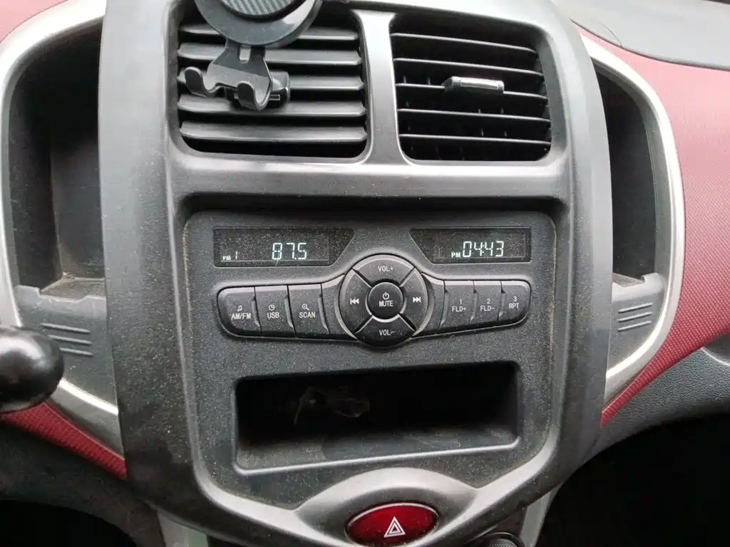 Changan EV — миниатюра 9