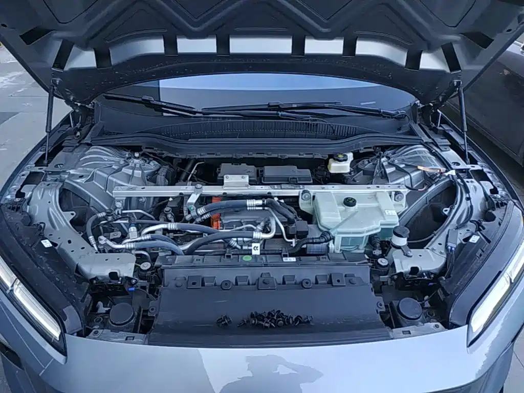 NIO ET5T — миниатюра 20