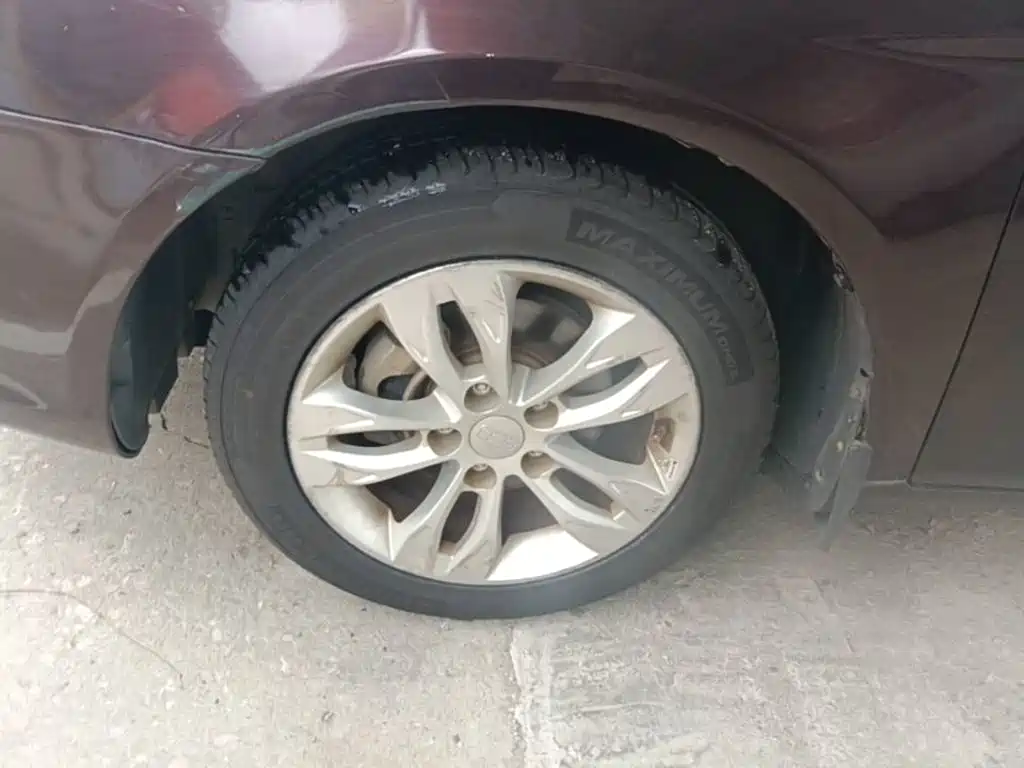 Geely Emgrand — миниатюра 23