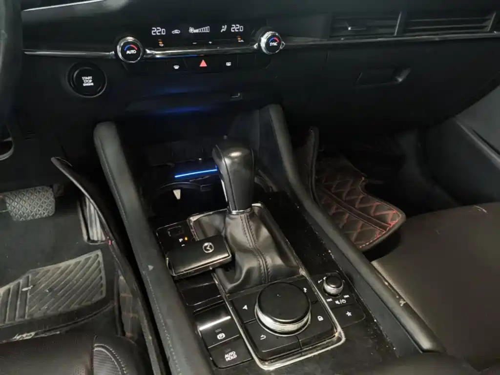 Mazda 3 Axela — миниатюра 14
