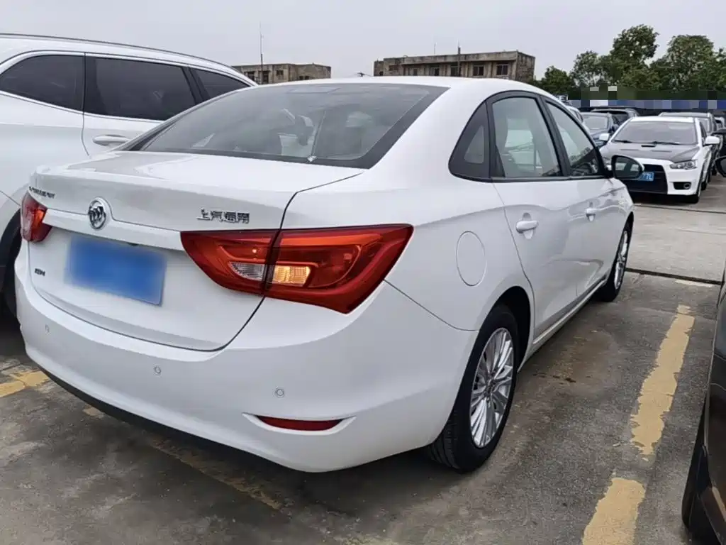 Buick Excelle — миниатюра 7