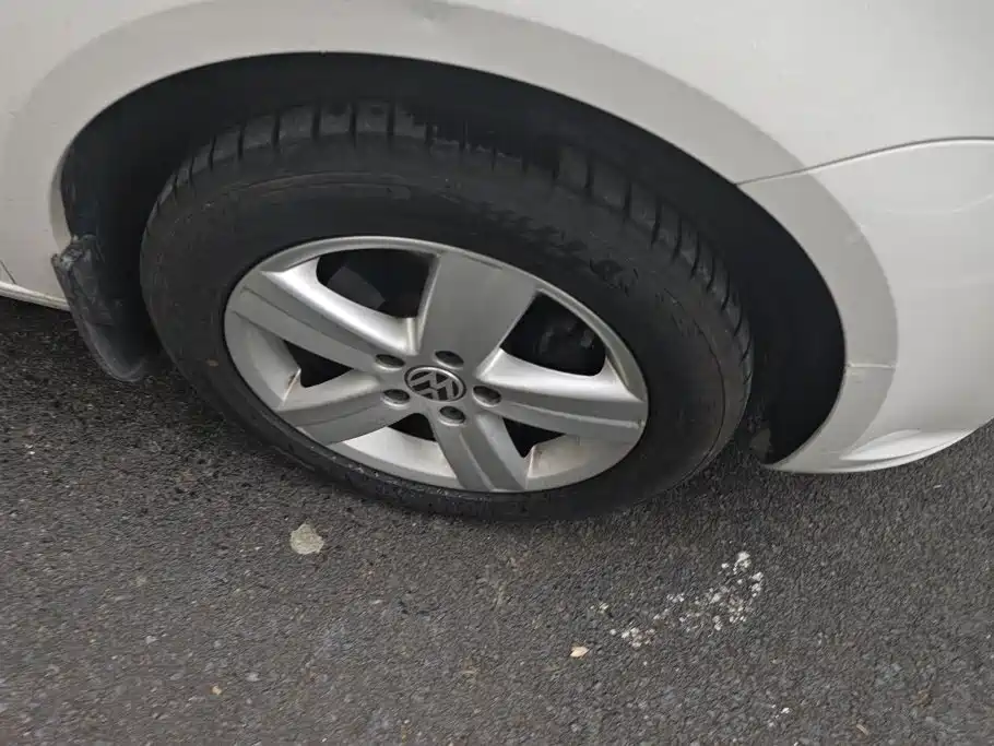 Volkswagen Touran — миниатюра 6