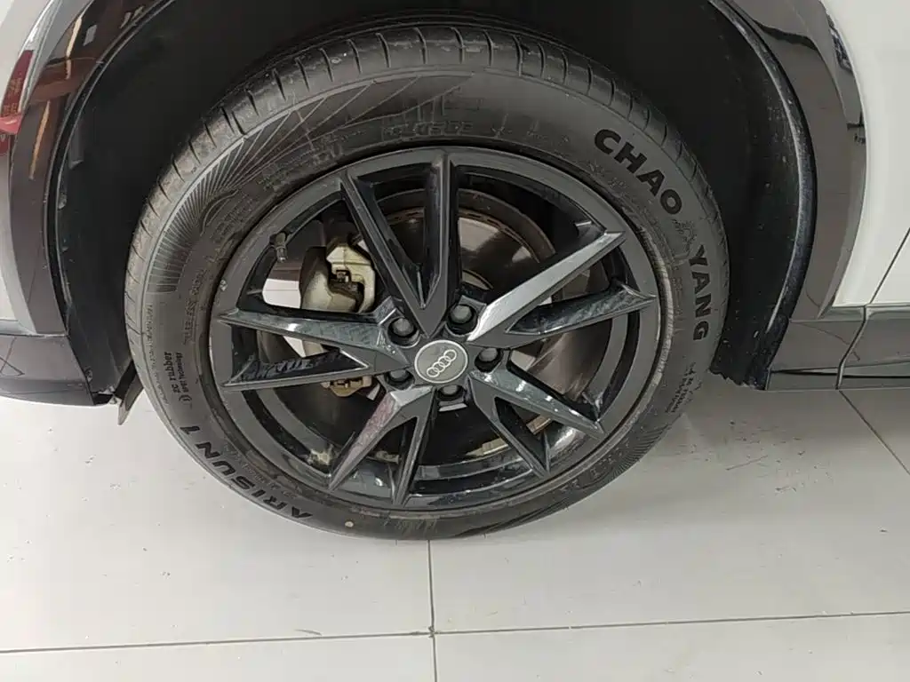 Audi Q2L — миниатюра 23