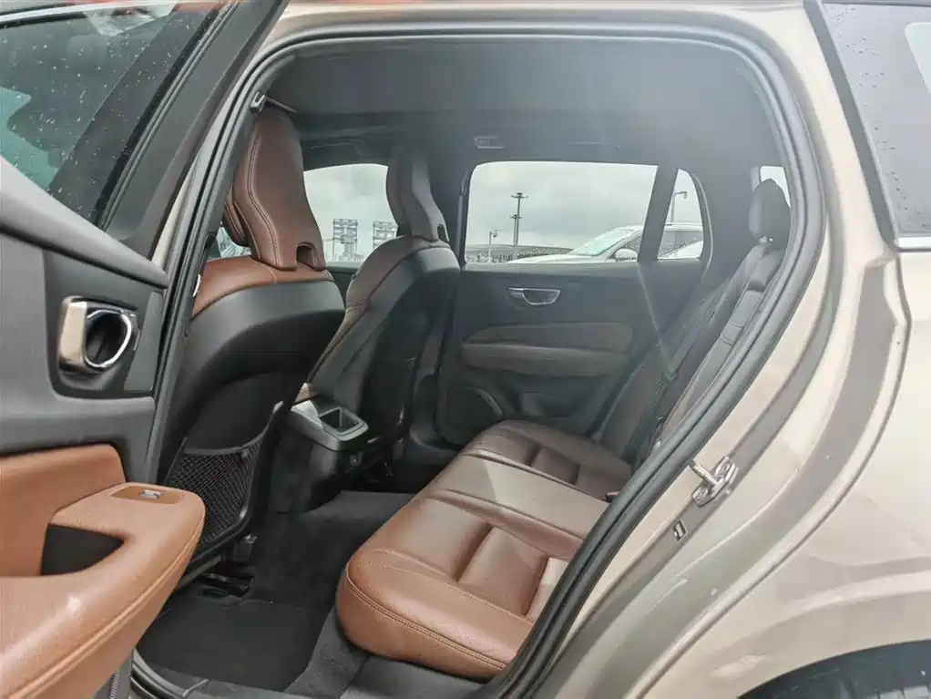 Volvo V60 2021 B5 Luxury