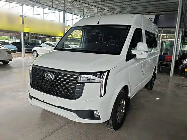 2025 Maxus V80
