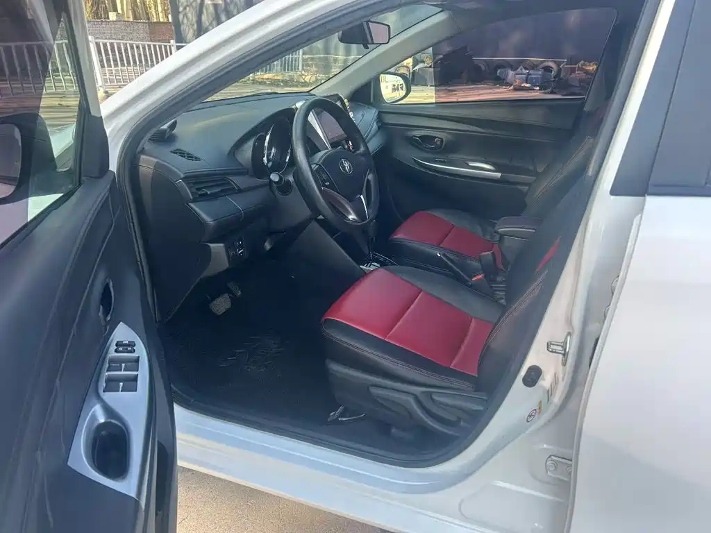 Toyota Vios FS — миниатюра 13
