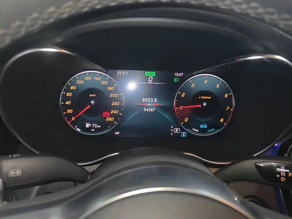 Mercedes-Benz C-Class — миниатюра 12