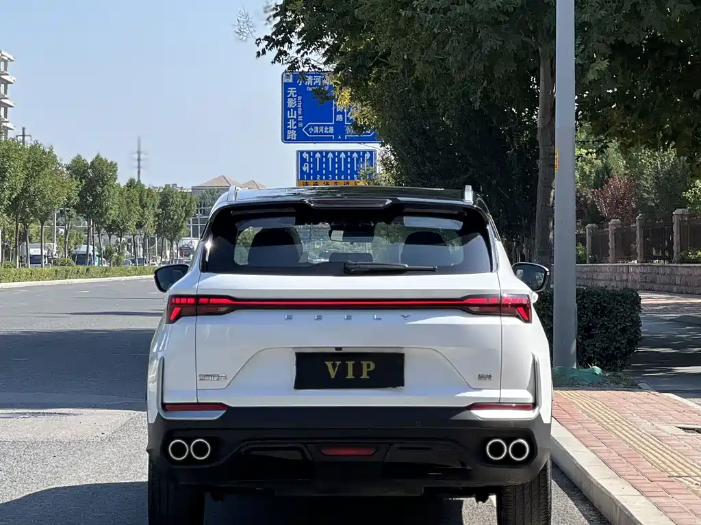Geely Binyue — миниатюра 5
