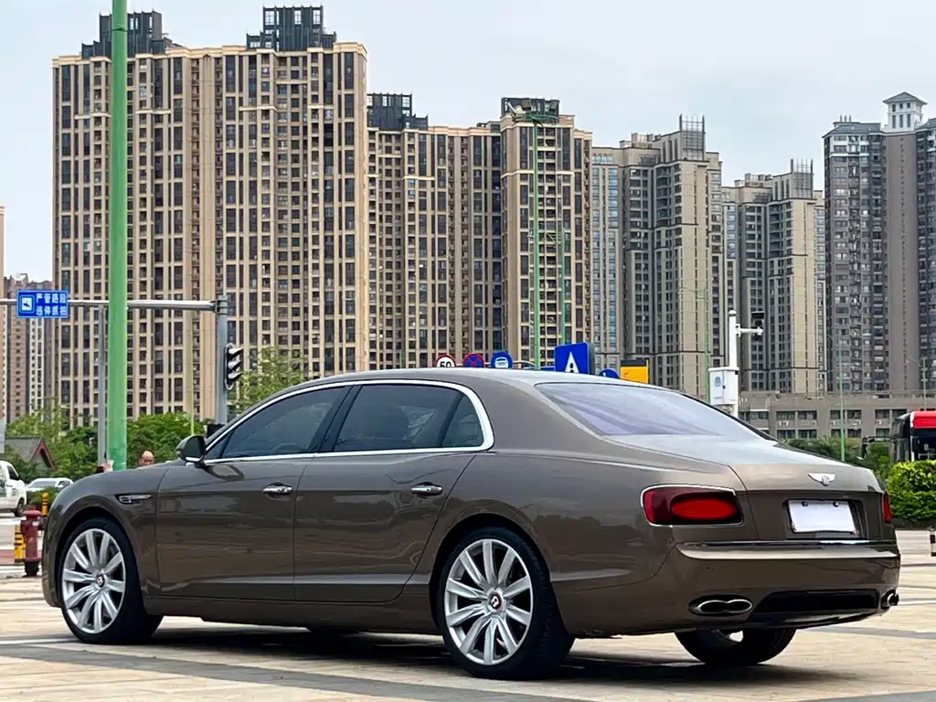 Bentley Flying Spur 2017 4.0T V8 S Standard