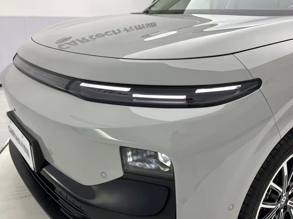 Leapmotor Leapmotor B10 — миниатюра 9