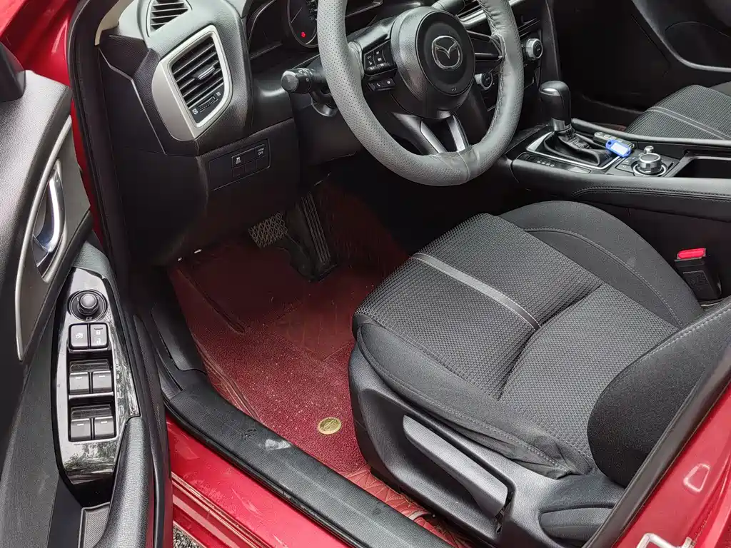 Mazda Mazda3 3 2019 1.5L AT Luxury VI