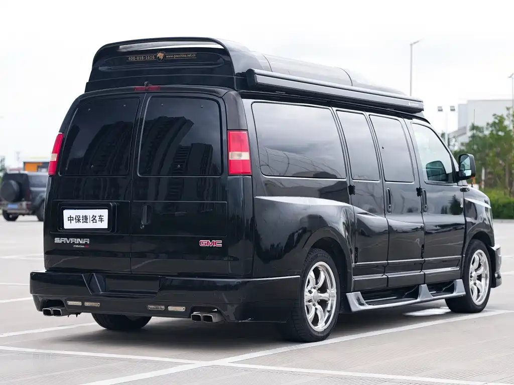 GMC Savana — миниатюра 24