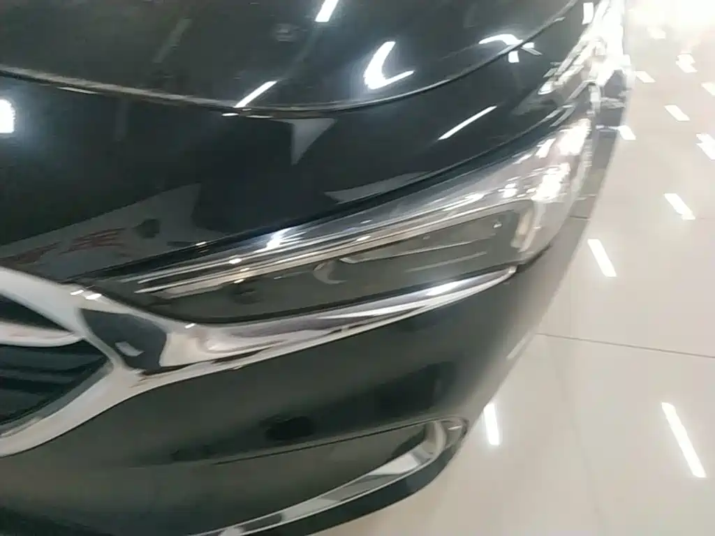 Buick LaCrosse — миниатюра 24