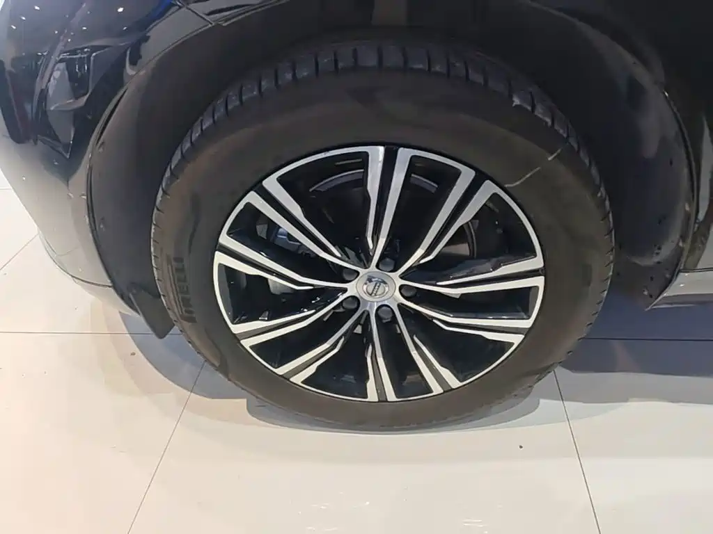 Volvo XC60 — миниатюра 23