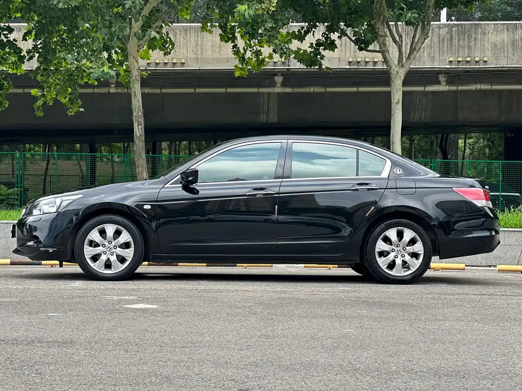 Honda Accord — миниатюра 3