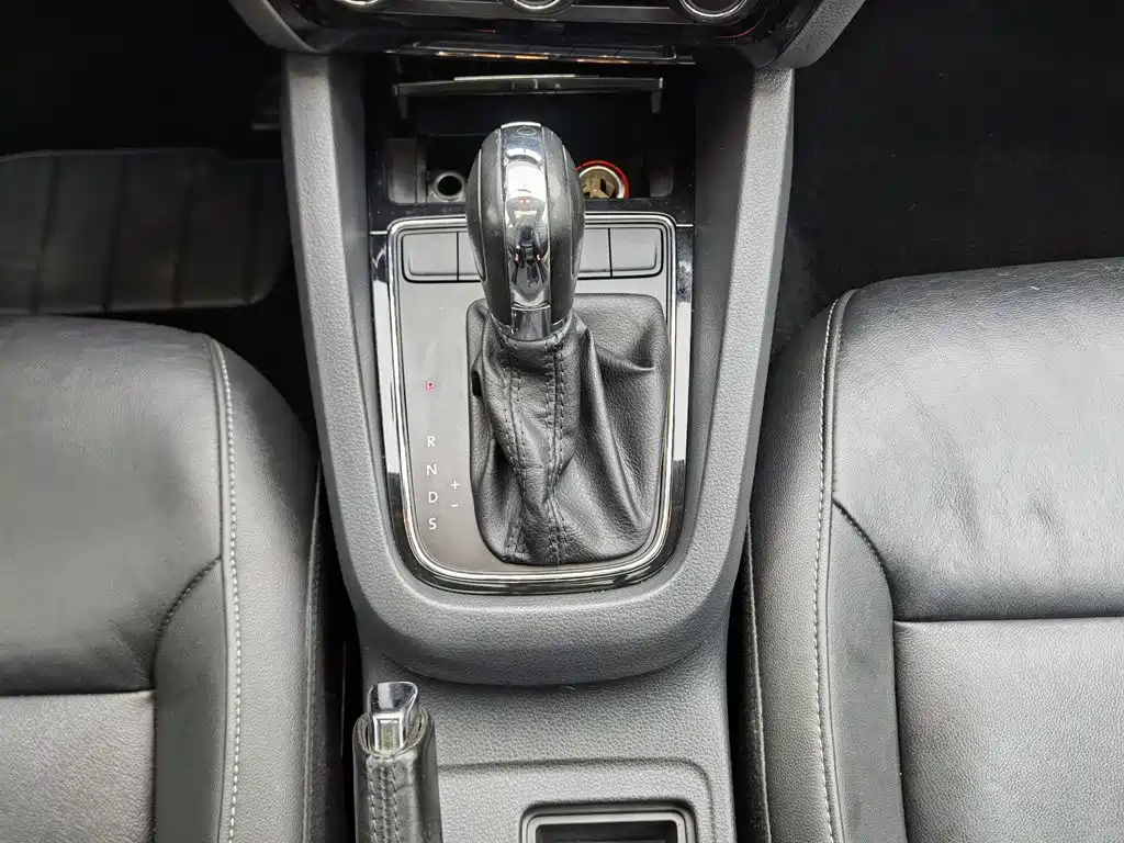 Volkswagen Sagitar — миниатюра 13