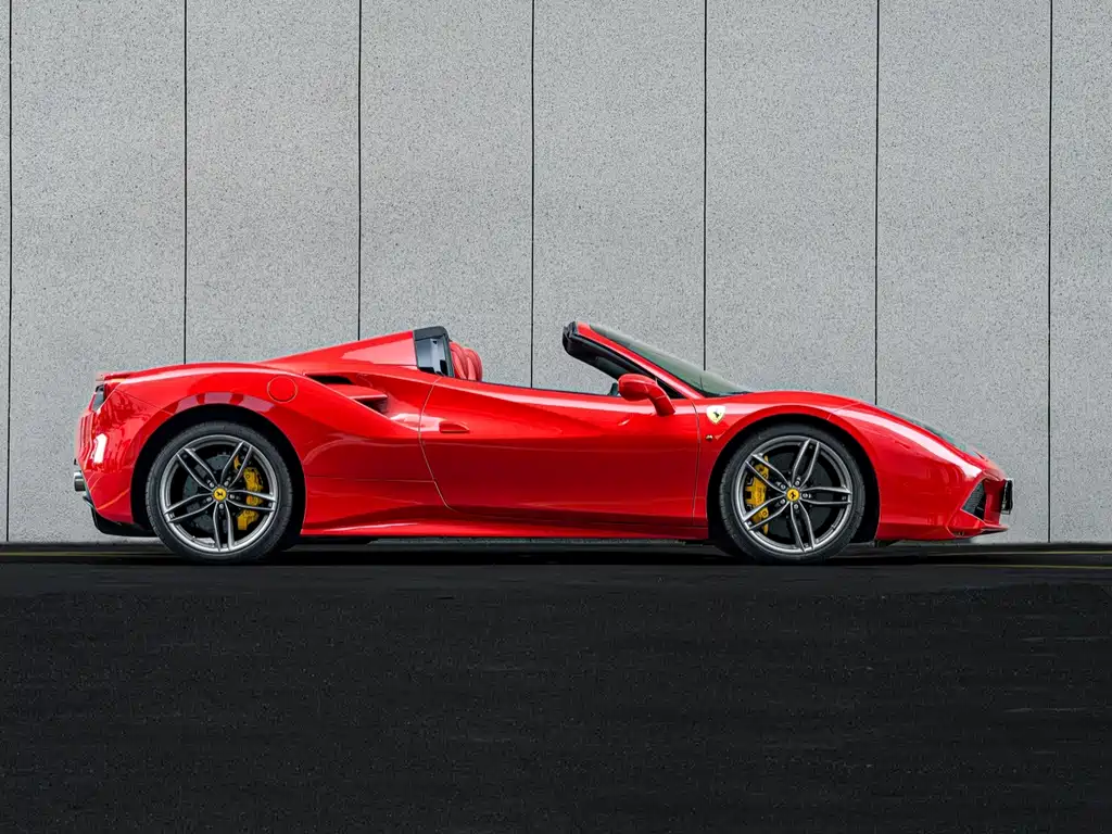 Ferrari 488 — миниатюра 8