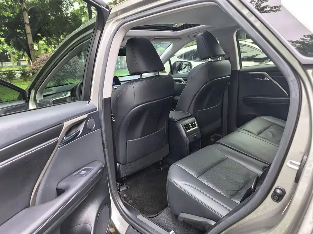 Lexus RX — миниатюра 5