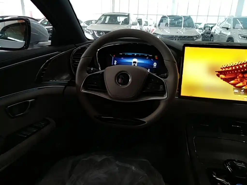BYD Han — миниатюра 11