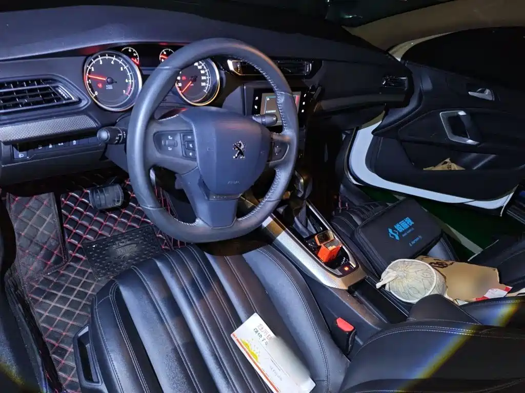 Peugeot 408 — миниатюра 6
