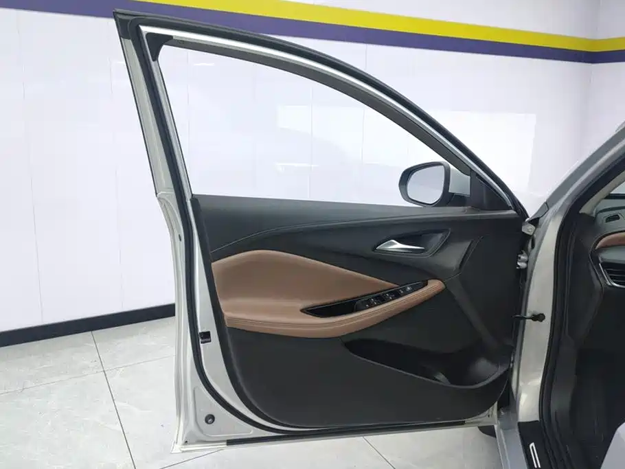 Buick Verano — миниатюра 7