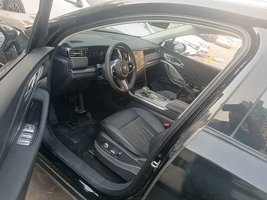 Hongqi Hongqi HS7 PHEV — миниатюра 16
