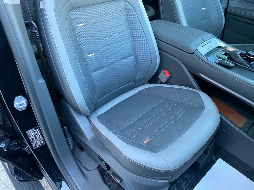 Ford Edge — миниатюра 15