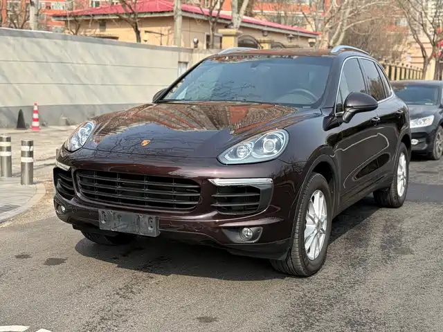 PORSCHE CAYENNE